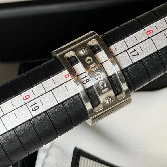 Authentic GUCCI - Ring - 925 silver size 7.75 with box and COA. - Picture 7 of 12